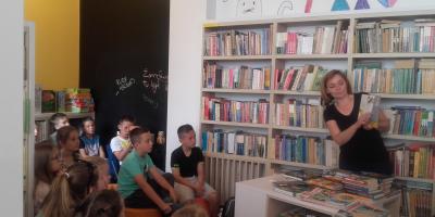 4a poznaje ciekawe książki