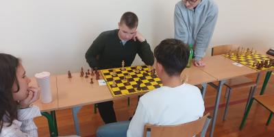 DRUŻYNOWE MISTRZOSTWA KALISZA W SZACHACH.