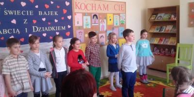 Dzień babci i dziadka w bibliotece