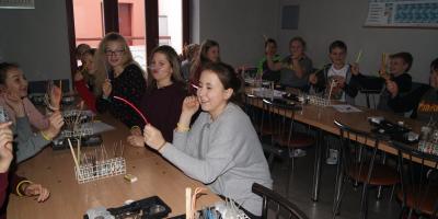 Dzień pełen chemicznych doświadczeń