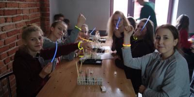 Dzień pełen chemicznych doświadczeń