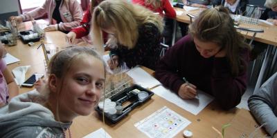 Dzień pełen chemicznych doświadczeń