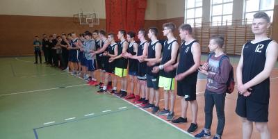 Finał miasta Kalisza w piłce koszykowej chłopców.