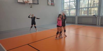 FINAŁ MIASTA KALISZA W PIŁCE SIATKOWEJ DZIEWCZĄT I CHŁOPCÓW W RAMACH IMS