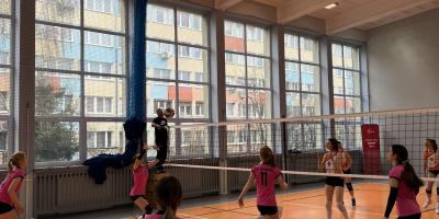 FINAŁ MIASTA KALISZA W PIŁCE SIATKOWEJ DZIEWCZĄT IMS