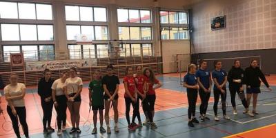 FINAŁ REJONU IGRZYSK MŁODZIEŻY SZKOLNEJ W DRUŻYNOWYM BADMINTONIE DZIEWCZĄT
