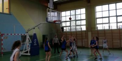 FINAŁ REJONU KALISZ W PIŁCE KOSZYKOWEJ DZIEWCZĄT