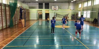 FINAŁ REJONU W PIŁCE SIATKOWEJ DZIEWCZĄT ID