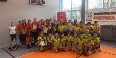 FINAŁ REJONU W PIŁCE SIATKOWEJ DZIEWCZĄT ID