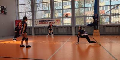 FINAŁ REJONU W PIŁCE SIATKOWEJ DZIEWCZĄT ID