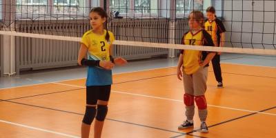 FINAŁ REJONU W PIŁCE SIATKOWEJ DZIEWCZĄT ID