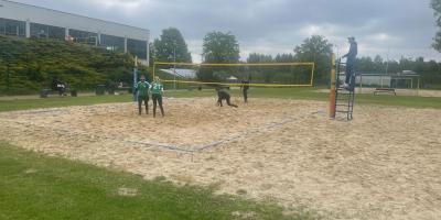 FINAŁ REJONU W SIATKÓWCE PLAŻOWEJ DZIEWCZĄT W RAMACH IGRZYSK MŁODZIEŻY SZKOLNEJ.