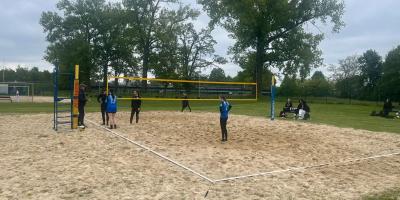 FINAŁ REJONU W SIATKÓWCE PLAŻOWEJ DZIEWCZĄT W RAMACH IGRZYSK MŁODZIEŻY SZKOLNEJ.