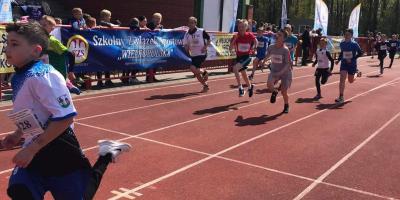 FINAŁ WOJEWÓDZKI W DRUŻYNOWYCH BIEGACH PRZEŁAJOWYCH