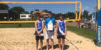 FINAŁ REJONU W PLAŻOWEJ PIŁCE SIATKOWEJ CHŁOPCÓW