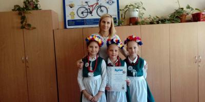 II miejsce w XII Miedzyszkolnym Konkursie Piosenki Ludowej