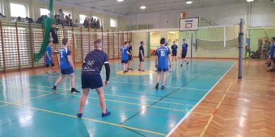 KOLEJNE MECZE SIATKAREK I SIATKARZY