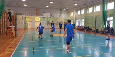 KOLEJNE MECZE SIATKAREK I SIATKARZY