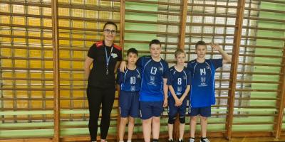 MINISIATKÓWKA CHŁOPCÓW W KATEGORII "3"