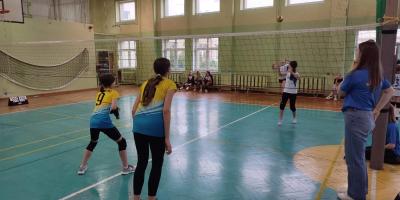 MINISIATKÓWKA DZIEWCZĄT KATEGORII "2"