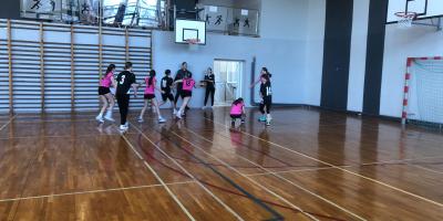 MISTRZOSTWA KALISZA W KOSZYKÓWCE DZIEWCZĄT W RAMACH IMS