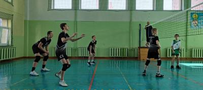 MISTRZOSTWA KALISZA W PIŁCE SIATKOWEJ CHŁOPCÓW W RAMACH IGRZYSK DZIECI