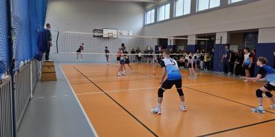 Mistrzowie Kalisza w piłce siatkowej chłopców w ramach Igrzysk Młodziezy Szkolnej.