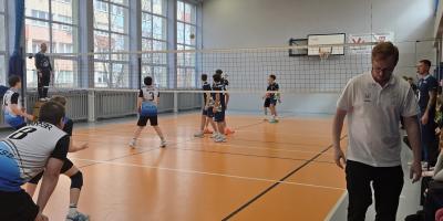 Mistrzowie Kalisza w piłce siatkowej chłopców w ramach Igrzysk Młodziezy Szkolnej.