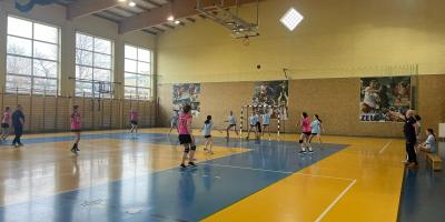 MISTRZYNIE KALISZA W PIŁCE RĘCZNEJ DZIEWCZĄT W RAMACH IGRZYSK MŁODZIEŻY SZKOLNEJ