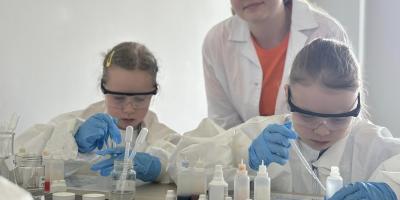 Współpraca z Fundacją Dolina Wiedzy i Dziecięcym Uniwersytetem Technicznym