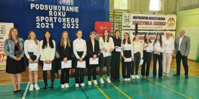 PODSUMOWANIE WSPÓŁZAWODNICTWA SPORTOWEGO SZKÓŁ ZA ROK SZKOLNY 2021/2022