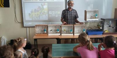 Pokaz ptaków egzotycznych