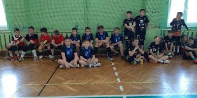 PÓŁFINAŁOWY TURNIEJ MINISIATKÓWKI KINDER SPORT CHŁOPCÓW "2"