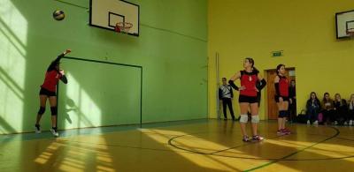 ROZGRYWKI PIŁKI SIATKOWEJ