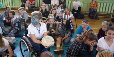 Roztańczony Dzień Nauczyciela w klasach 4 – 6