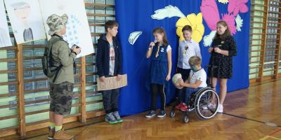 Roztańczony Dzień Nauczyciela w klasach 4 – 6