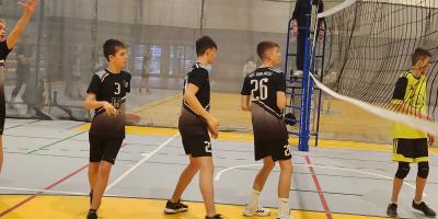 SIATKARZE MISTRZAMI REJONU