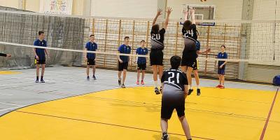 SIATKARZE MISTRZAMI REJONU