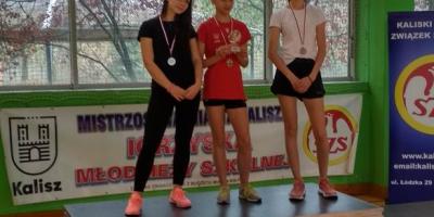 ŚWIETNY WYSTĘP PODCZAS HALOWYCH ZAWODÓW W LA