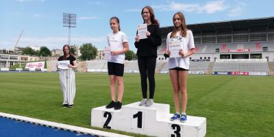 SZKOLNE ZAWODY LEKKOATLETYCZNE