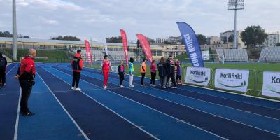 SZTAFETOWE BIEGI PRZEŁAJOWE