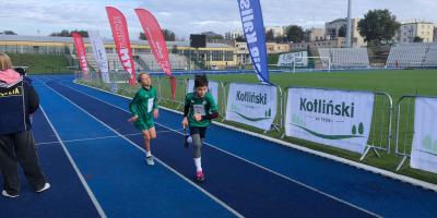 SZTAFETOWE BIEGI PRZEŁAJOWE