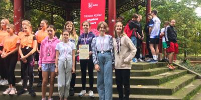 SZTAFETOWE BIEGI PRZEŁAJOWE