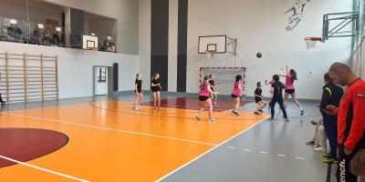 TURNIEJ ELIMINACYJNY KOSZYKÓWKI DZIEWCZĄT W RAMACH IGRZYSK MŁODZIEŻY SZKOLNEJ.