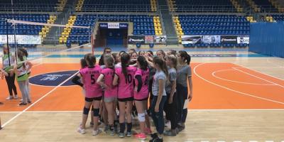 TURNIEJ MINI SIATKÓWKI DZIEWCZĄT