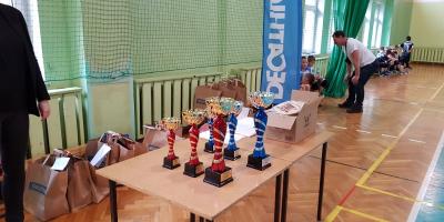 TURNIEJ MŁODYCH SIATKARZY O PUCHAR DYREKTORA SP 18