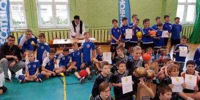 TURNIEJ MŁODYCH SIATKARZY O PUCHAR DYREKTORA SP 18