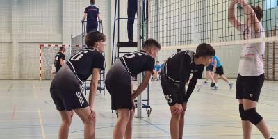 TURNIEJ PÓŁFINAŁOWY MISTRZOSTW WOJEWÓDZTWA W PIŁCE SIATKOWEJ CHŁOPCÓW