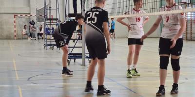 TURNIEJ PÓŁFINAŁOWY MISTRZOSTW WOJEWÓDZTWA W PIŁCE SIATKOWEJ CHŁOPCÓW