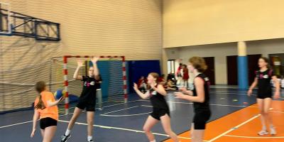 TURNIEJ PÓŁFINAŁOWY W PIŁCE RĘCZNEJ DZIEWCZĄT O MISTRZOSTWO MAISTA KALISZA W RAMACH ID